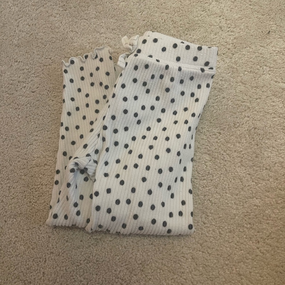 Old Navy white polka dot outfit set  3T